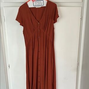 LACAUSA Terracotta Button-Front Midi Dress